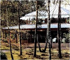 Maison Strack 3 Suisses Starckhouse La Redoute Maison Maison Ecologique Maison Dans La Foret