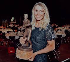 Born in graz, styria, hütter made her world cup debut in november 2011 in lake louise, canada. Conny Hutter Schon Ist Er Der Bronzene Diskuswerfer Ganz Schon Schwer Zum Zweiten Mal Steirische Sportlerin Des Jahres Diese Auszeichnung Ist Immer Eine Grosse Ehre Danke Foto Gepa Pictures Facebook