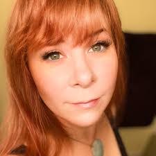 Angela Meyer's Instagram, Twitter & Facebook