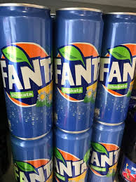 Fanta is vooral bekend als een sinaasappeldrank met koolzuur (fanta orange), maar er bestaan tal van andere smaken, al dan niet met koolzuur. Novo Novo Novo Fanta Shokata U Supermarket Sejo Facebook