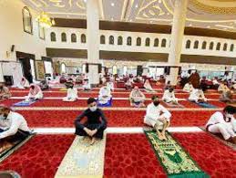 صلاة التراويح أو صلاة القيام في رمضان هي صلاة في الإسلام، وحكمها سنة مؤكدة للرجال والنساء تؤدى في كل ليلة من ليالي شهر رمضان بعد صلاة العشاء ويستمر وقتها إلى قبيل الفجر، وقد حث النبي محمد على قيام رمضان فقال: Ø§Ù„Ø¥Ø³Ù„Ø§Ù…ÙŠØ© ØªØ­Ø° Ø± Ù…Ù† Ø¥Ù‚Ø§Ù…Ø© ØµÙ„Ø§Ø© Ø§Ù„Ù‚ÙŠØ§Ù… Ù…Ù†ÙØ±Ø¯Ø© Ø¹Ù† Ø§Ù„Ø¹Ø´Ø§Ø¡ Ø£Ø®Ø¨Ø§Ø± Ø§Ù„Ø³Ø¹ÙˆØ¯ÙŠØ© ØµØ­ÙŠÙØ© Ø¹ÙƒØ§Ø¸