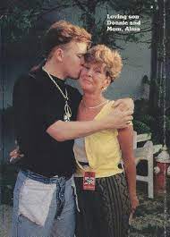Her story makes tears come to my eyes, this woman had 9 kids, and gave them more love. Donnie And Alma I Think Donnie Got Dressed In The Dark That Day Nkotb New Kids On The Block Donnie Wahlberg