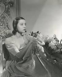 Babs Simpson, Taste-Making Fashion Editor at Vogue, Is Dead at 105