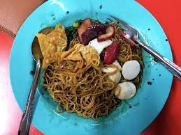 Previously housed along jalan macalister and lebuh melayu here you are free to ask questions, share your love for food, and explore the penang community! There S A Halal Wantan Mee Stall In Penang And Locals Are Going Crazy Over It