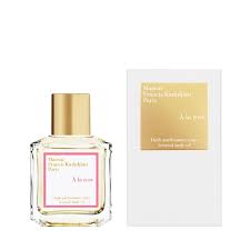 It blends three oils selected for their natural properties: A La Rose Body Line Maison Francis Kurkdjian