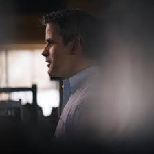 Kinzinger was born in 1978 in kankakee, but raised in bloomington, illinois. Rdd A D4tjghum