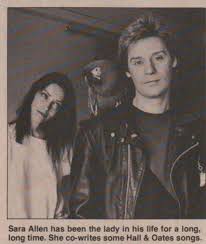 Daryl Hall And His Then Girlfriend Sara Allen She Was The Inspiration For The Song Sara Smile Daryl Hall Sara Smile Hall Oates