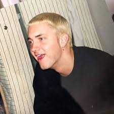Jun 08, 2021 · the manchester city star, 21, has always had a simple hairstyle, but has chosen the week before the euro 2020 tournament to change that up by going blond, and naturally such a stark change was the. Preview Redd It Pxlaxqdkrvp51 Jpg Auto Webp S E