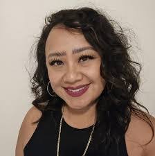 Carol Hesser's Instagram, Twitter & Facebook