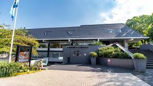 The investigation brings him into contact with a nun interested in erotica, a christian sect and a drug facility with a controversial. Van Der Valk Hotel Restaurant S Hertogenbosch Vught