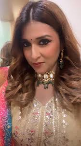 Look that could kill #foryourpage #manarachopra #explorepage #exploremore  #outfitoftheday #lifestyle #fashion #lifeisgood #actorslifestyle #style  #bollywood #bollywoodmovies #bollywoodbeauty #entertainment #energy  #trendingpost #virals #trendsetter ...