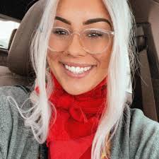 Artist offering commissions for watercolor fan art