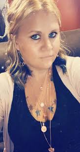 Paparazzi is about confidence and relationships