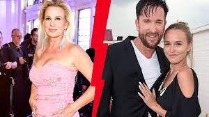 Claudia norberg will nicht, dass laura müller ihren namen trägt dass der wendler und laura müller nun verlobt sind, ruft viele leute aus dem umkreis des schlagersängers auf den. Claudia Norberg Darum Furchtet Sich Die Wendler Ex Vor Der Hochzeit Mit Laura
