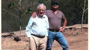 Hijo de julio scherer garcía, periodista y fundador del semanario proceso, julio scherer ibarra es abogado de profesión por la universidad . El Mayo Zambada A Julio Scherer Garcia Si Me Atrapan O Me Matan Nada Cambia Proceso
