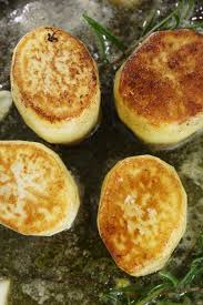 French Fondant Potatoes Chez Le Reve Francais Recipe In 2020 Fondant Potatoes Potatoes Food