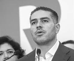 Designan a Luis Enrique Orozco como gobernador interino