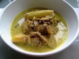 3.masukkan semua bahan kedalam periuk dan masukkan santan. Tertunailah Hasrat Di Hati Daging Salai Masak Lemak Cili Api Campur Kentang