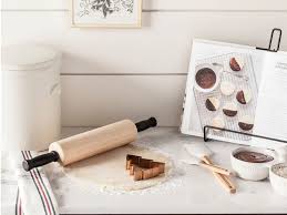 A vintage beauty with a perfect patina jk adams makes its french rolling pin in two sizes. Best Rolling Pin Of 2021