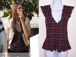 Scène de l'épisode 1 saison 2 avec damon & katherine. Elena Gilbert Fashion Clothes Style And Wardrobe Worn On Tv Shows Shop Your Tv