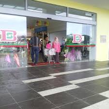 208 ülkede, 20.000'den fazla destinasyonda 250.000 otel ve 750 havayolu ile çalışıyoruz. Photos At D Mall Seri Iskandar Bandar Seri Iskandar