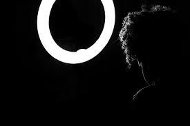 Best Ring Lights For Iphone Selfies Social Media More