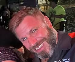 Chris Wicks's Instagram, Twitter & Facebook