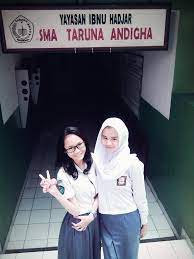 Smp taruna andigha adalah sekolah menengah pertama smp swasta yang berlokasi di propinsi jawa barat kabupaten kota bogor dengan alamat jl. Nyn On Twitter Sma Taruna Andigha Http T Co Ozcxgecx0t