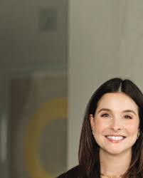 Elizabeth Kowalik's Instagram, Twitter & Facebook