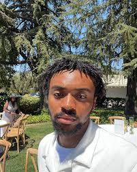 Noah Collier (@kxngkwas) • Instagram photos and videos