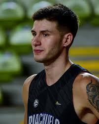 🏆LIGA NACIONAL DE BÁSQUET PLAYOFFS!! 🏀 Final primer cuarto!! 📌 JUEGO 3  👻 Regatas: 23 🐺 Riachuelo: 27 🏟 José Jorge Contte 🕐 21:30hs 📺 TyC  Sports Play Vamos Eterno!! 🐺🐺 📷 Foto Archivo Prensa Regatas