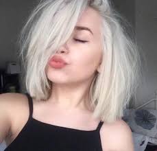Check out the latest blond hairstyles for 2020 here. Image Result For Natural Platinum Blonde Hair Tumblr Cabello Corto Tumblr Peinados Cabello Corto Chicas Con Cabello Corto