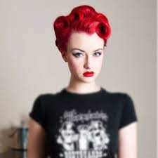 So, instead of trialling the latest look, today we're stepping back in time to present you with a fabulous '40s look: I Love This Whole Look Hair Styles Vintage Hairstyles Short Hair Styles