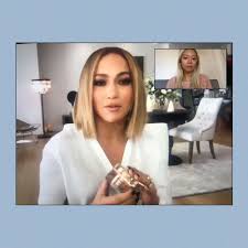 Die sängerin hat verkündet, dass sie an ihrer eigenen kosmetiklinie arbeitet: Jlo Beauty Best Products Jlo S Skincare Tips And More