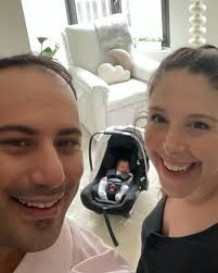 Breaking news from Mo News HQ: Welcome the newest member of the Mo News  team, Olivia Oinounou. Like a great young journalist, she understands the  importance of a deadline. @alsall went into