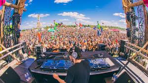 People dancing illustration, dance music poster, silhouettes of young people singing and dancing, people, computer wallpaper. Alison Wonderland Bassnectar And More On Okeechobee Music Arts Festival 2020 Lineup Edm Com The Latest Electronic Dance Music News Reviews Artists