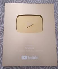 Recently, however, youtube has introduced a custom play button for creators with over 50 million subscribers. Facebook