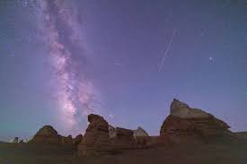 Stargazers flock to Hami for Perseid meteor shower