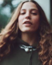 serenaysarikaya post new pics