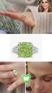 What did you guys think of @Jlo engagement ring with a green diamond?
