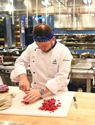 Later, the chefs get a surprise when hell's kitchen hosts diners who will later be part of the audience at the pen & teller magic show. Hell S Kitchen Season 20 Episode 7 Review Young Guns If You Can T Stand The Heat Tv Fanatic