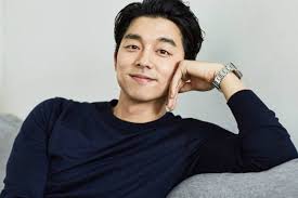 Lihat Cowok Ganteng tapi Takut Menyapa? Ini Trik Bikin Dia Terkesan
