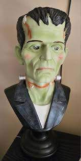 Spooky girls strange and unusual treasures (@spookystrangeandunusual) •  Facebook