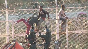 Since 1580 it has belonged spain but has the status of an autonomous city. Over 600 Migrants Rush The Fence To Enter Spain S North Africa Enclave Of Ceuta The Japan Times