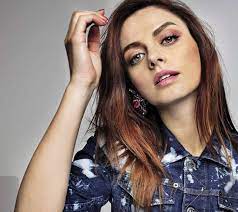 Composta dalla cantante britannica dua lipa. Annalisa Scarrone Rivela A Vanity Fair Il Suo Cambiamento Ero Piena Di Sovrastrutture Non Mi Riconoscevo Isa E Chia