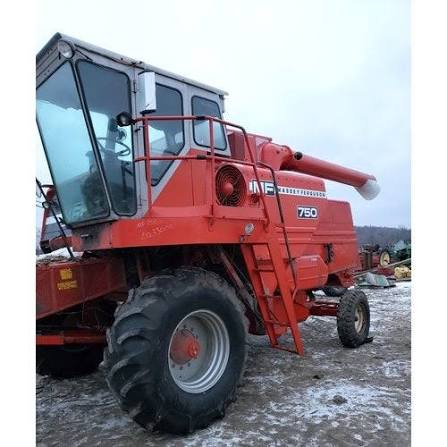 Massey Ferguson 750 Combine