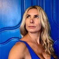 Wendy Bodner's Instagram, Twitter & Facebook