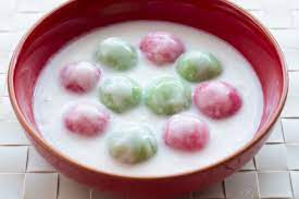Kuih badak berendam, atau juga dipanggil sebagai sopang di negeri sembilan, adalah sejenis kuih tradisional yang terkenal di malaysia, terutamanya di pantai timur iaitu di kelantan dan terengganu. Resepi Badak Berendam