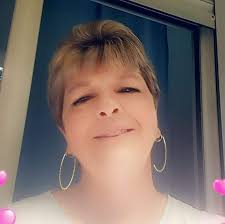 Ce n'est pas l'amour, aussi merveilleux soit-il, qui permet à deux êtres  qui s'aiment de rester ensemble dans la durée d'une vie. C'est la qualité  de la communication, la richesse des échanges,