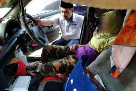 Janda dalam dalam kereta kancil tumblr. 40 Hari Tinggal Dalam Kereta Metrotv
